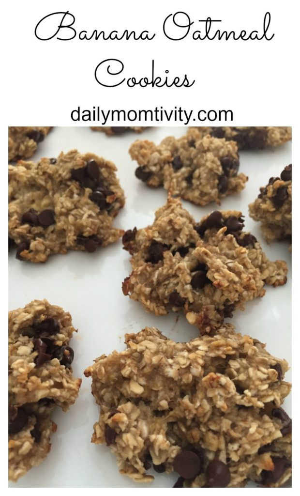 These banana oatmeal cookies are so good and only take 3 things! You won't believe that they have no added sugar, you could even call them 'healthy cookies'! 
