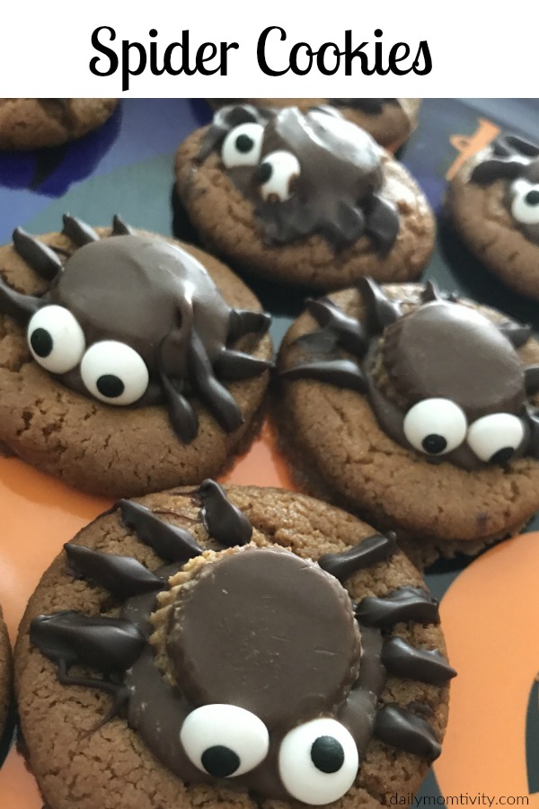 These spider cookies are perfect for Halloween!