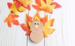 20 + Thanksgiving crafts and printable ideas for kids. A list of so many ideas, some even perfect do to at the table on Thanksgiving Day.